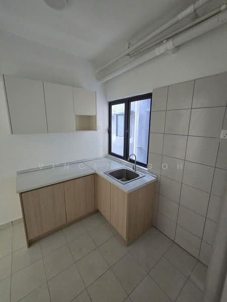 Servis Apartment untuk Dijual di Residensi Bukit Tiara - Vincent Goh - Kitchen - PropertyGuru.com.my