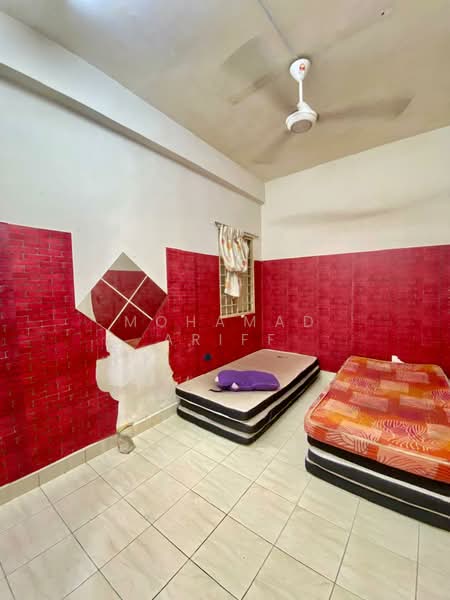 Pangsapuri untuk Disewa di Kondominium Kristal - Mohamad Ariff - Bedroom - PropertyGuru.com.my