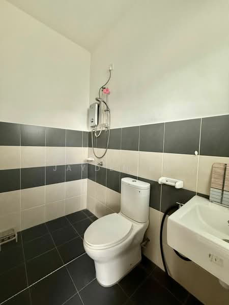 2-storey Terraced House for Sale in Bandar Bistari Perdana (Pasir Gudang) - Jayden Ng - Bathroom - PropertyGuru.com.my