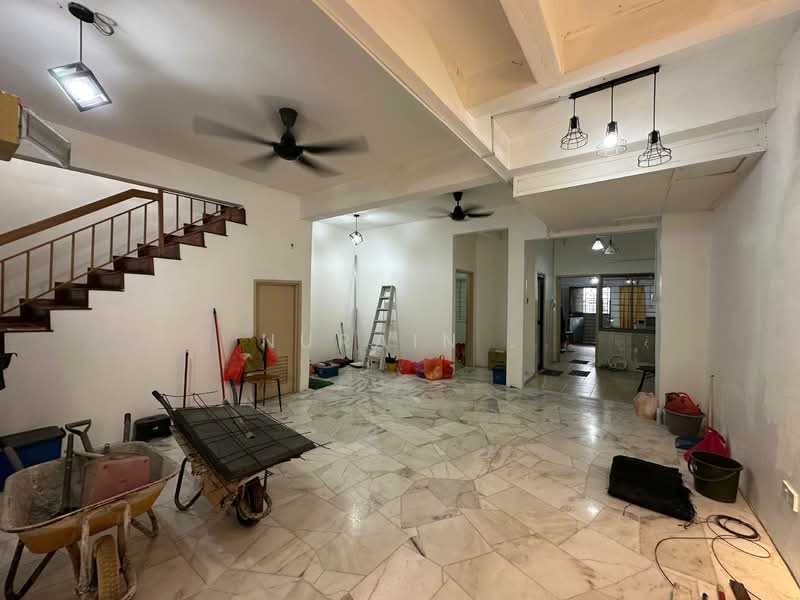 Rumah Teres 2 Tingkat untuk Dijual di Puncak Alam (Selangor) - Nurain . - Living Room - PropertyGuru.com.my