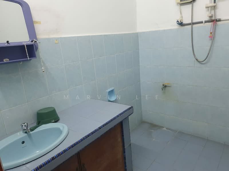 Rumah Teres 2 Tingkat untuk Dijual di Taman Connaught (Cheras) - Marvin Lee - Bathroom - PropertyGuru.com.my