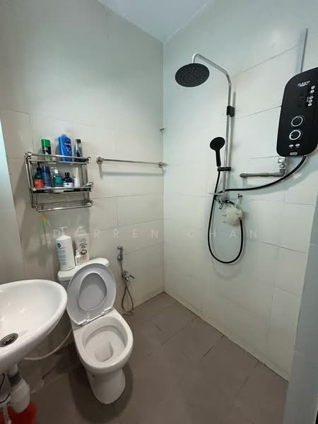 2-storey Terraced House for Sale in Mahkota Cheras (Cheras) - Darren Chan - Bathroom - PropertyGuru.com.my
