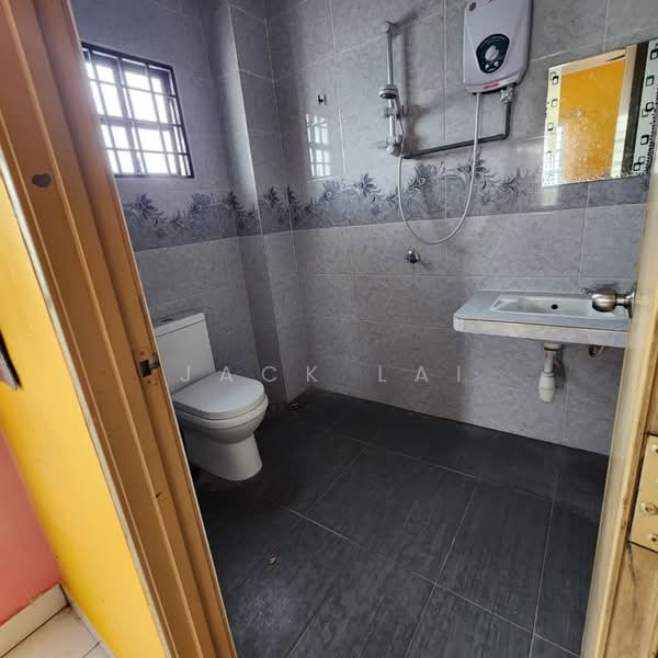 Rumah Teres 2 Tingkat untuk Dijual di Sentul (Kuala Lumpur) - Jack Lai - Bathroom - PropertyGuru.com.my