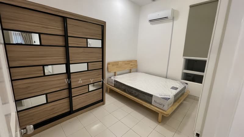 Semi-Detached House for Sale in Seri Kembangan (Selangor) - Wayne Char - Bedroom - PropertyGuru.com.my
