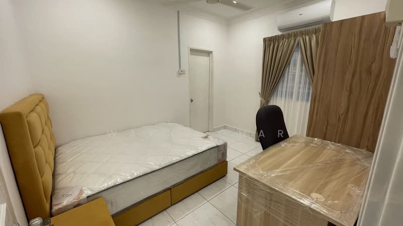 Semi-Detached House for Sale in Seri Kembangan (Selangor) - Wayne Char - Bedroom - PropertyGuru.com.my