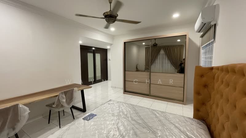 Semi-Detached House for Sale in Seri Kembangan (Selangor) - Wayne Char - Bedroom - PropertyGuru.com.my