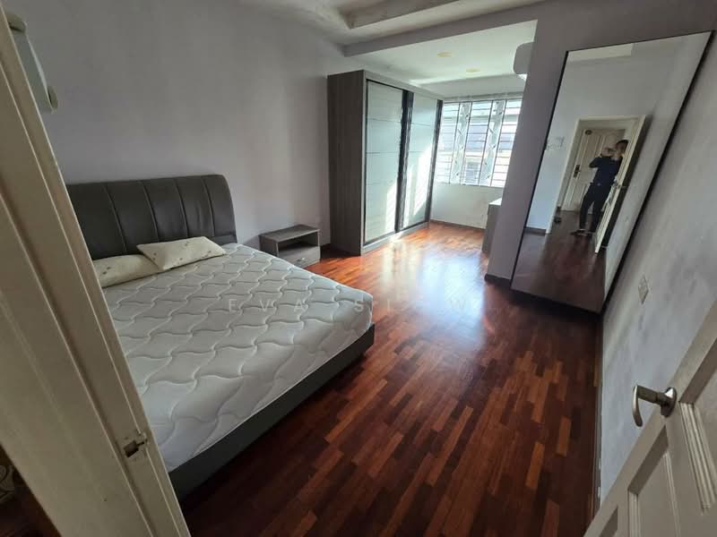 2-storey Terraced House for Sale in Taman Mutiara Rini (Skudai) - Eva Siow - Bedroom - PropertyGuru.com.my
