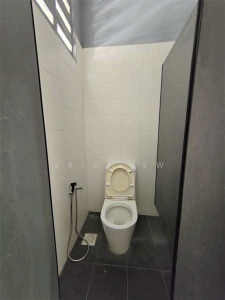 Shop for Rent in Bandar Damai Perdana (Cheras) - Eric Liew - Bathroom - PropertyGuru.com.my