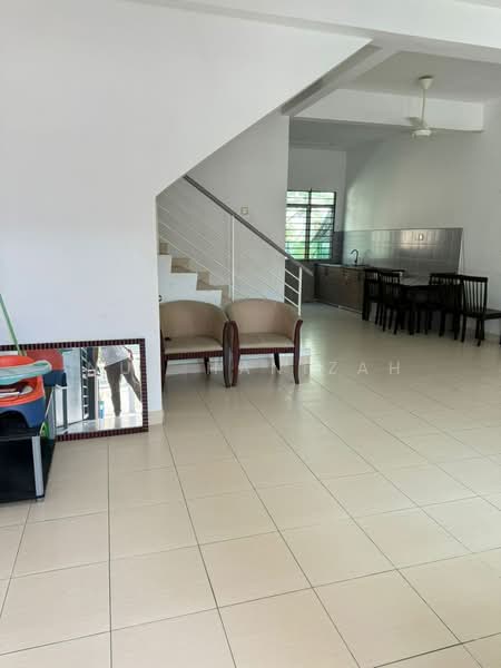 2-storey Terraced House for Sale in Shah Alam (Selangor) - Nur Hanizah - Living Room - PropertyGuru.com.my