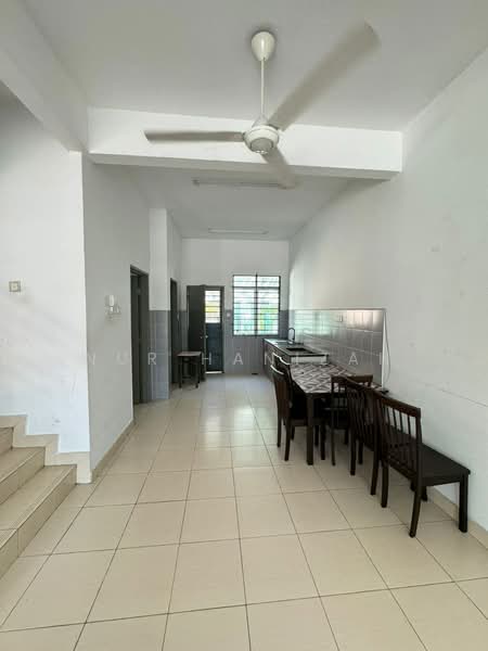 2-storey Terraced House for Sale in Shah Alam (Selangor) - Nur Hanizah - Kitchen - PropertyGuru.com.my