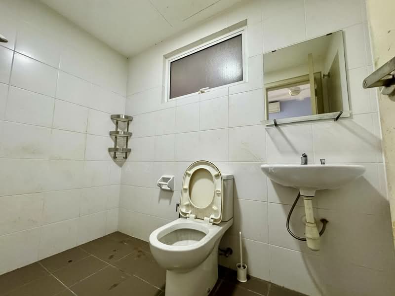 Service Residence for Sale at TTDI Adina - Fazri Omar - Bathroom - PropertyGuru.com.my
