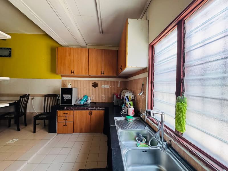 Terraced House for Sale in Sungai Buloh (Selangor) - Ahmad Farhi - Kitchen - PropertyGuru.com.my