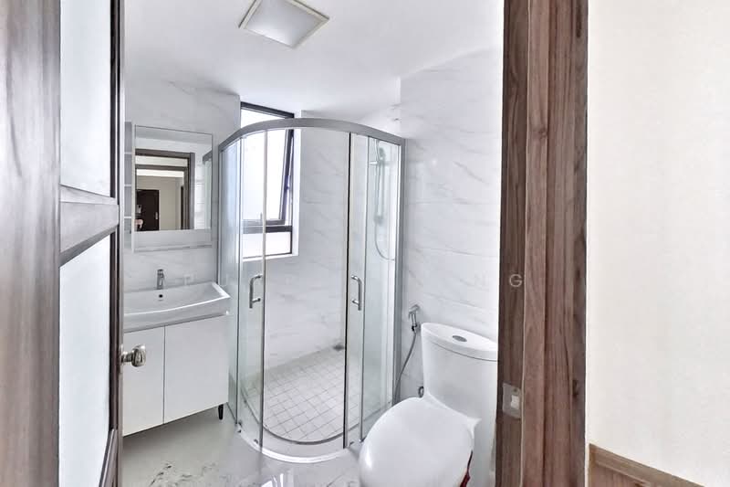 Pangsapuri untuk Dijual di Regalia Park @ Forest City - Purple Heng - Bathroom - PropertyGuru.com.my