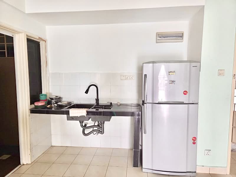 Kondominium untuk Disewa di Glen View Villa - Baxter Lim - Kitchen - PropertyGuru.com.my