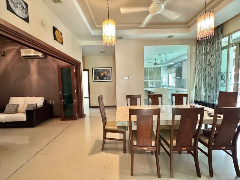 Bungalow for Sale in Setia Eco Park (Setia Alam) - Mudz Salahuddin - Living Room - PropertyGuru.com.my