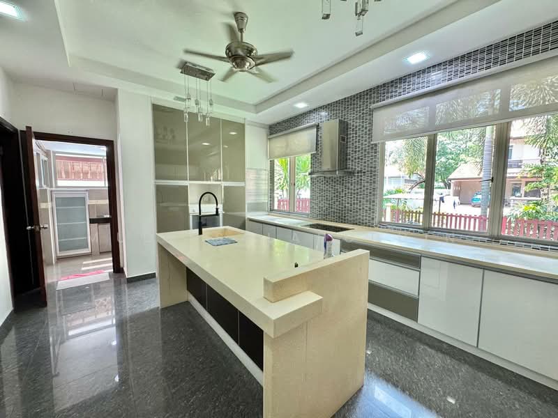 Bungalow for Sale in Setia Eco Park (Setia Alam) - Mudz Salahuddin - Kitchen - PropertyGuru.com.my