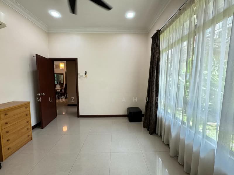 Bungalow for Sale in Setia Eco Park (Setia Alam) - Mudz Salahuddin - Living Room - PropertyGuru.com.my