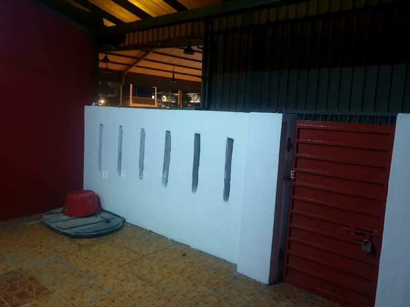 2-storey Terraced House for Rent in Serdang Raya (Seri Kembangan) - Brandon Yee - Exterior - PropertyGuru.com.my