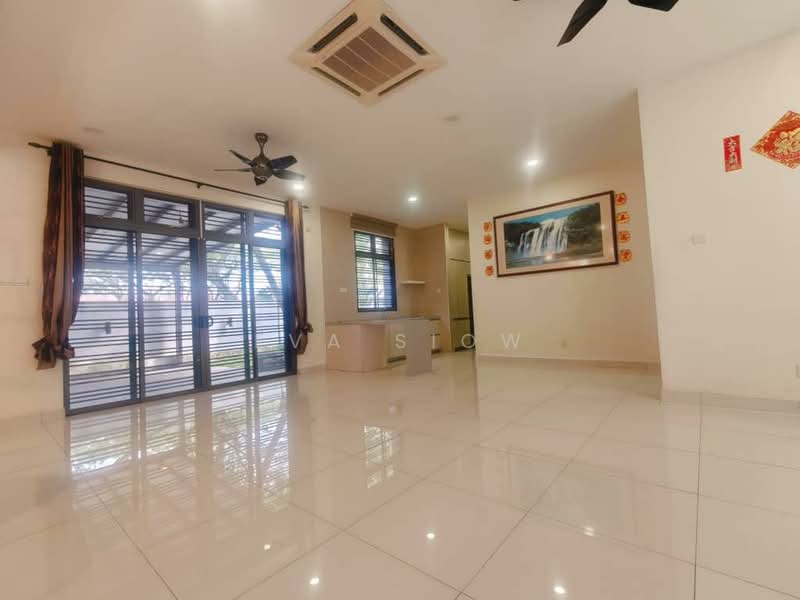 Semi-Detached House for Sale in Taman Impian Emas (Skudai) - Eva Siow - Living Room - PropertyGuru.com.my