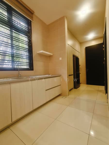 Semi-Detached House for Sale in Taman Impian Emas (Skudai) - Eva Siow - Kitchen - PropertyGuru.com.my