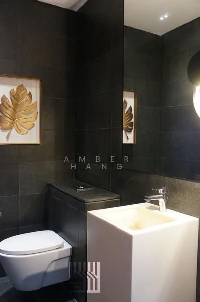 Kondominium untuk Disewa di Shorefront Residences - Amber Hang - Bathroom - PropertyGuru.com.my
