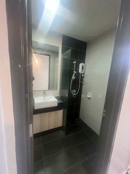 Condominium for Rent at Queensville - Chloe Chan - Bathroom - PropertyGuru.com.my