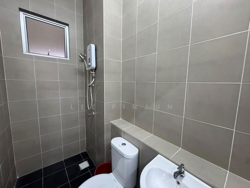Pangsapuri untuk Disewa di Opal - Lee Pinjun - Bathroom - PropertyGuru.com.my