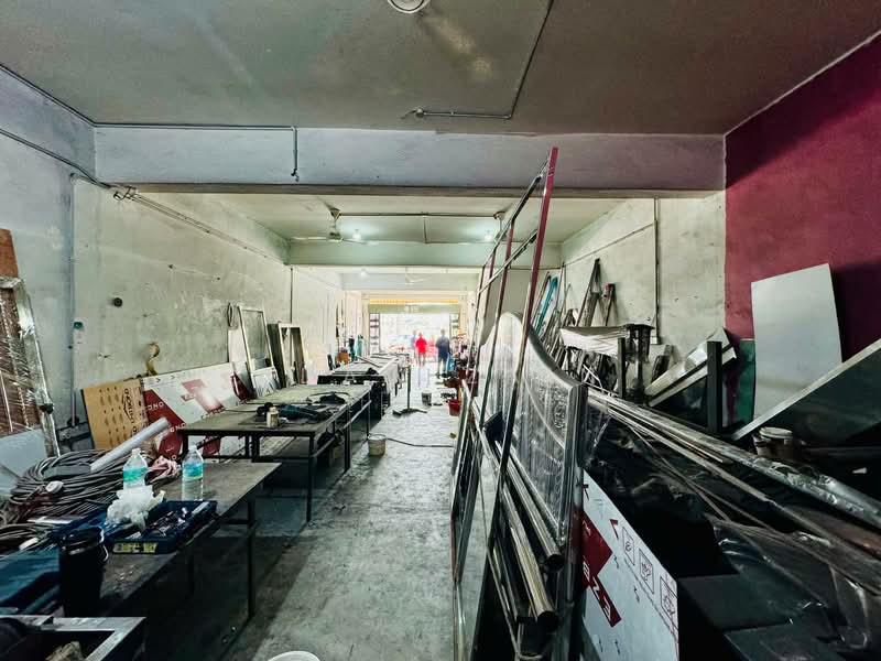 Kedai untuk Dijual di Taman Padu Permai (Sungai Besar) - Adaw Zain - Interior - PropertyGuru.com.my