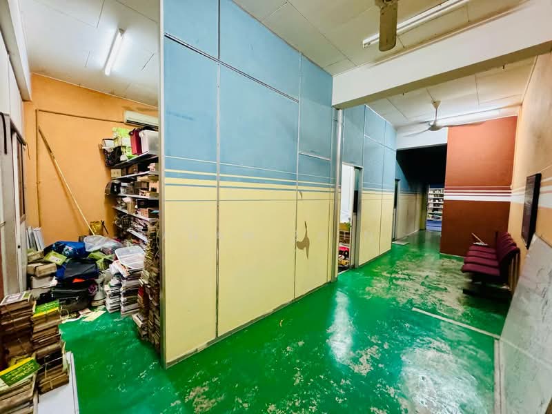 Kedai untuk Dijual di Taman Padu Permai (Sungai Besar) - Adaw Zain - Interior - PropertyGuru.com.my