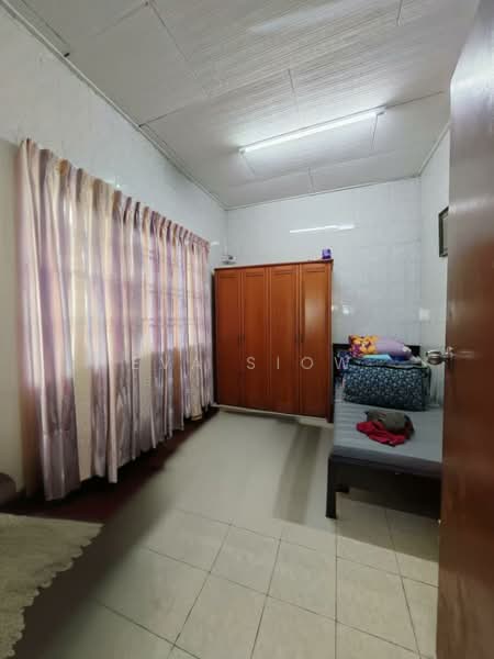 2-storey Terraced House for Sale in Taman Impian Emas (Skudai) - Eva Siow - Bedroom - PropertyGuru.com.my