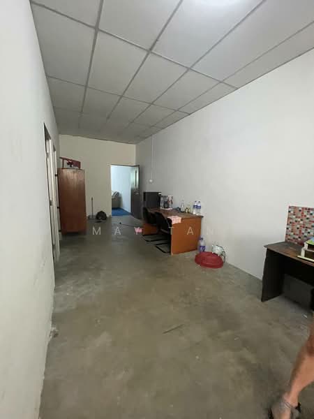 Shop / Office for Sale in Bandar Bukit Puchong (Puchong) - May Tan - Interior - PropertyGuru.com.my
