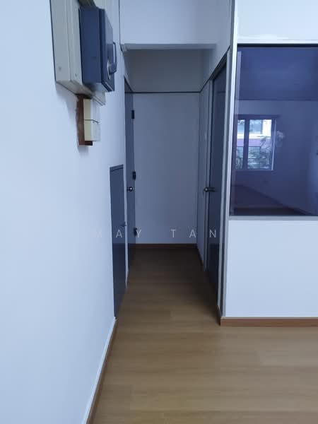 Shop / Office for Sale in Bandar Bukit Puchong (Puchong) - May Tan - Corridor - PropertyGuru.com.my