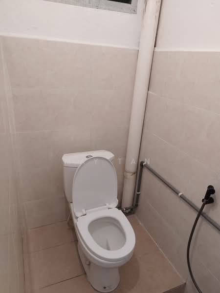 Shop / Office for Sale in Bandar Bukit Puchong (Puchong) - May Tan - Bathroom - PropertyGuru.com.my