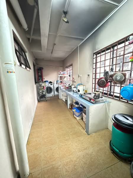 Rumah Teres 2 Tingkat untuk Dijual di Taman Desa Tebrau (Tebrau) - Chew Jia Jia - Kitchen - PropertyGuru.com.my