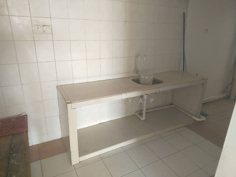 Pangsapuri untuk Dijual di Anggerik Villa 2 - Jack Yap - Kitchen - PropertyGuru.com.my