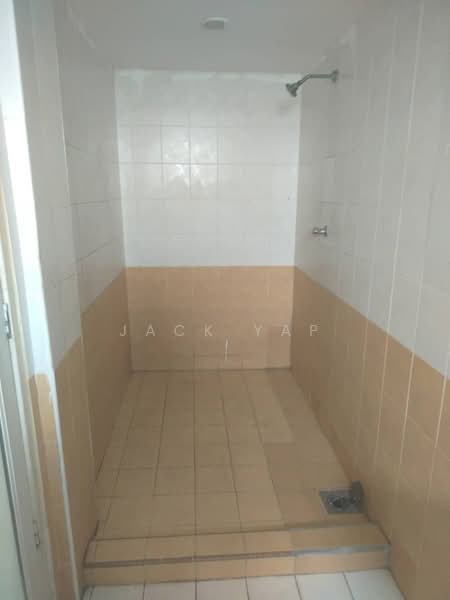 Pangsapuri untuk Dijual di Anggerik Villa 2 - Jack Yap - Bathroom - PropertyGuru.com.my