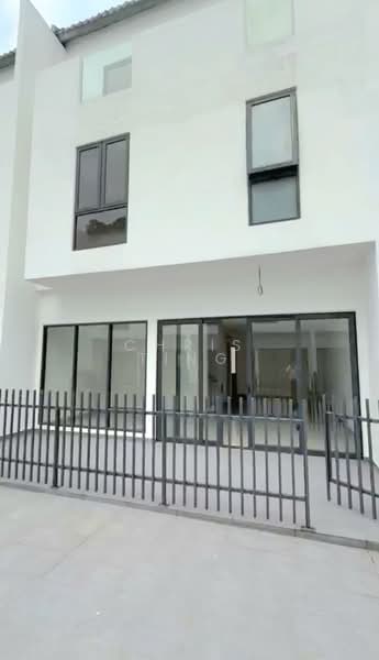 Terraced House for Sale in Damansara Perdana (Selangor) - Chris Ting - Exterior - PropertyGuru.com.my