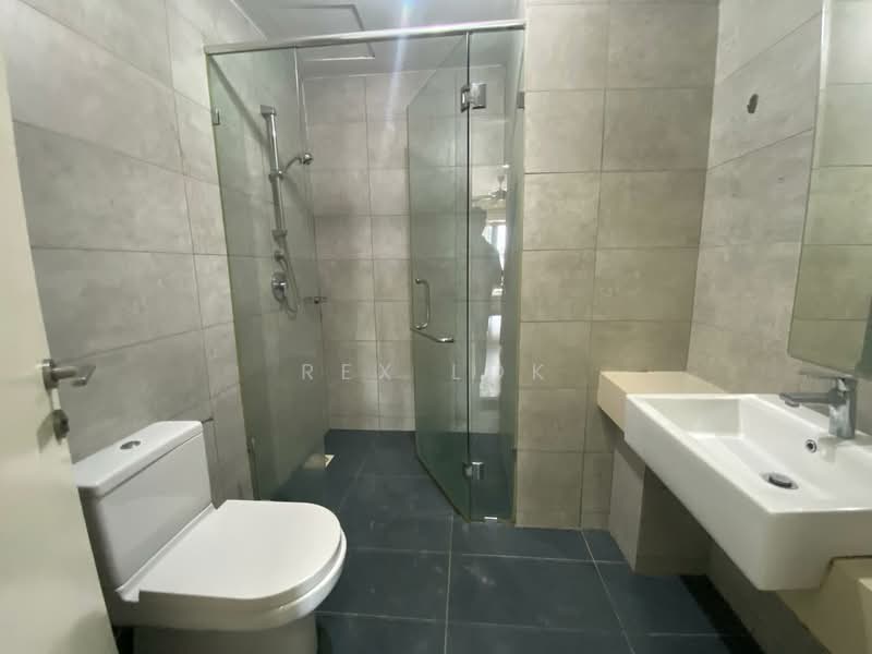 Servis Apartment untuk Disewa di Cascades Residency - Rex Lok - Bathroom - PropertyGuru.com.my