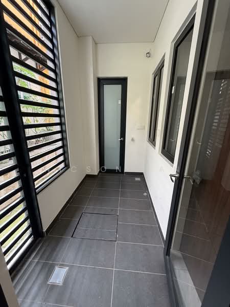 Rumah Teres untuk Dijual di Happy Garden (Kuchai Lama) - Nicson Wan - Exterior - PropertyGuru.com.my