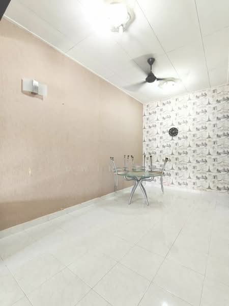 1-storey Terraced House for Sale in Taman Seri Austin (Tebrau) - Shirene Lee - Dining Room - PropertyGuru.com.my