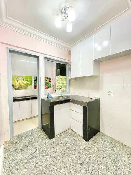 Apartment for Sale at Lakeview Apartments - Akramin Firdaus Bin Mokhtar - Kitchen - PropertyGuru.com.my