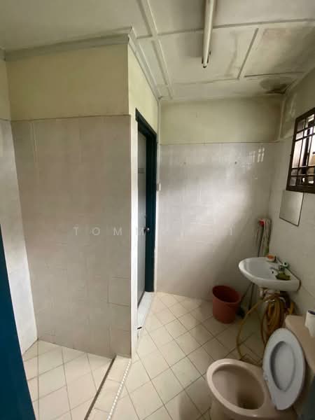 Rumah Teres 2 Tingkat untuk Dijual di Taman Desa Tebrau (Tebrau) - Tommy Tai - Bathroom - PropertyGuru.com.my