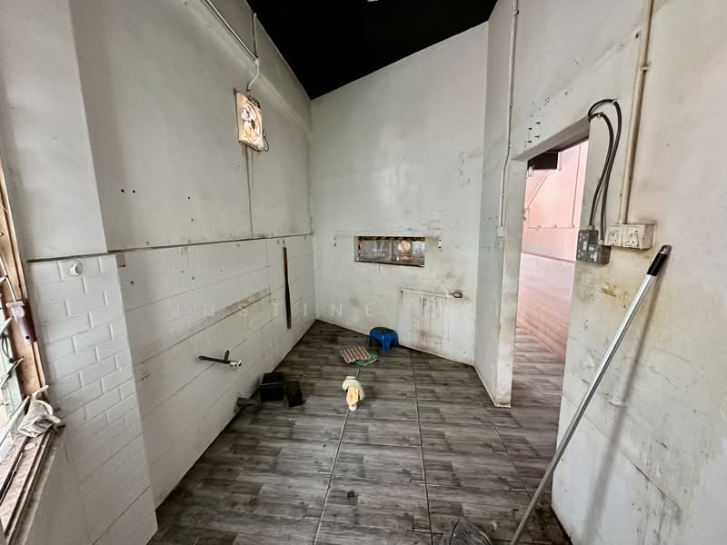 Shop for Rent in Medan Ipoh Bistari (Ipoh) - Justine Chin - Interior - PropertyGuru.com.my