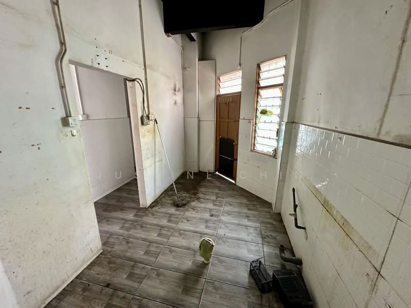 Shop for Rent in Medan Ipoh Bistari (Ipoh) - Justine Chin - Interior - PropertyGuru.com.my