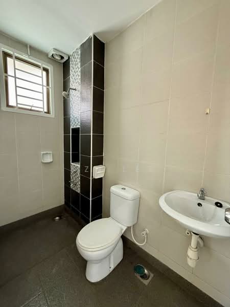 Rumah Teres 2 Tingkat untuk Dijual di Bandar Dato Onn (Tebrau) - Sze Lee - Bathroom - PropertyGuru.com.my