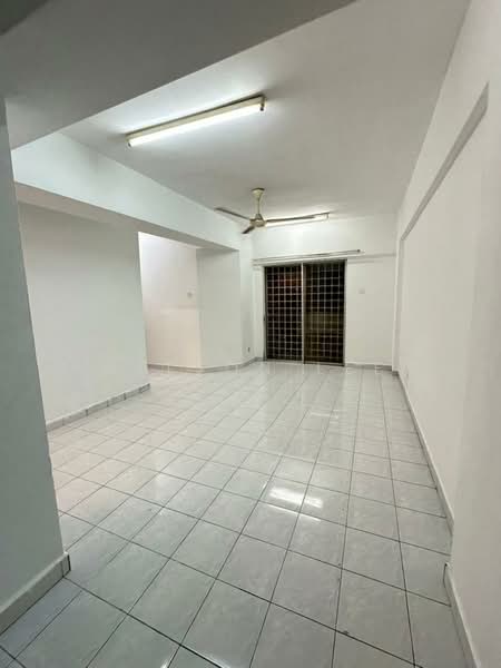 Condominium for Rent at Sri Hijau - Nelson Lee - Living Room - PropertyGuru.com.my