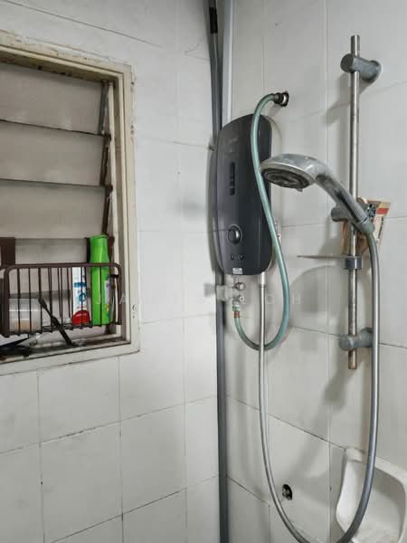 Apartment for Sale at Kemuning Aman - James Loh - Bathroom - PropertyGuru.com.my