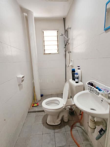 Apartment for Sale at Kemuning Aman - James Loh - Bathroom - PropertyGuru.com.my