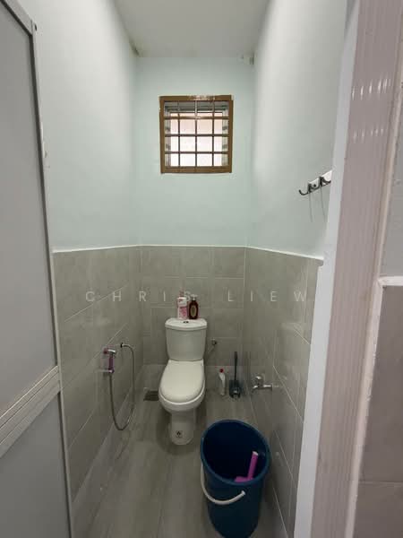 2-storey Terraced House for Sale in Bandar Uda Utama (Johor Bahru) - Chris Liew - Bathroom - PropertyGuru.com.my