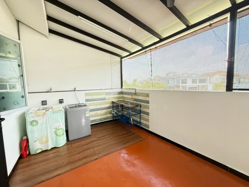 2-storey Terraced House for Sale in Taman Scientex Rawang (Rawang) - May Liong - Balcony - PropertyGuru.com.my